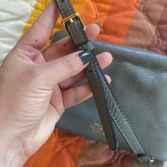 Vince Camuto Crossbody bag - Picture 4 of 5